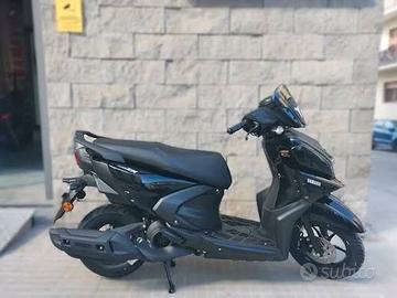Yamaha Rayzr 125 scooter pari al nuovo solo 5000km