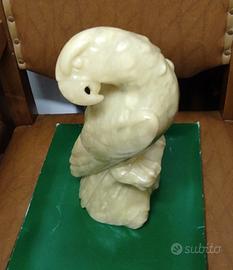 pappagallo in alabastro 