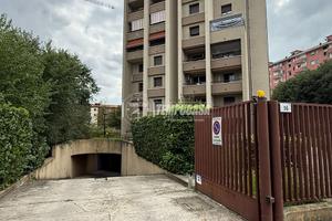 BOX AUTO 14 MQ AL PIANO SEMINTERRATO (-1)