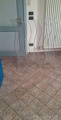 Tre porta cd/dvd in acciaio.