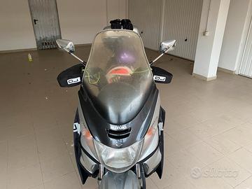 Suzuki Burgman 400