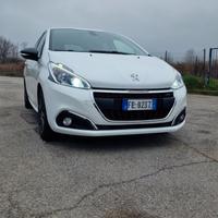 Peugeot GT-Line 208 blueHDI 100cv
