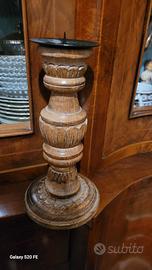 candelabro in legno intarsiato