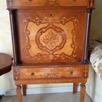 mobile bar intarsiato