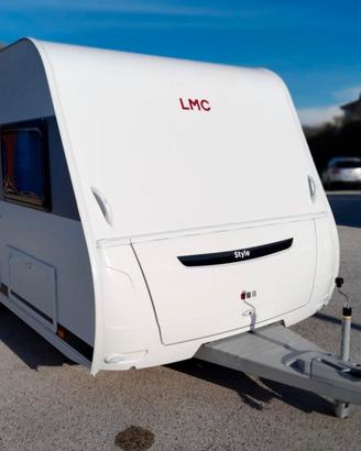 Roulotte LMC STYLE 490 K