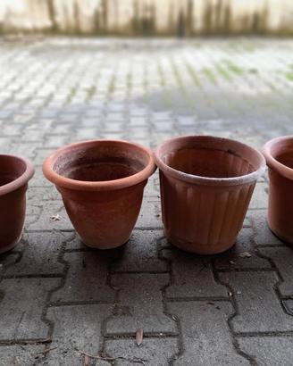 vasi fiori in plastica 