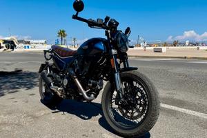 Ducati Scrabmler 800 Nightshift- Full optional