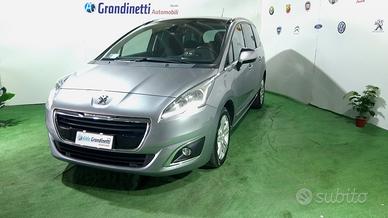 Peugeot 5008 Allure 7 posti 1.6 120cv anno 2015
