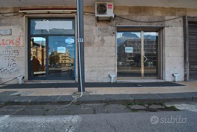 Piazza Cairoli - Locale Commerciale di 200 mq