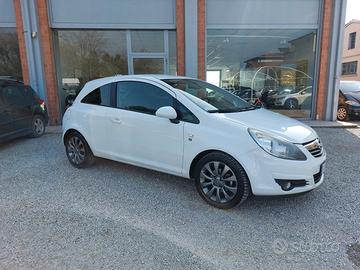 Opel Corsa 1.2 80CV 3 porte GPL- UNICO PROPRIETARI