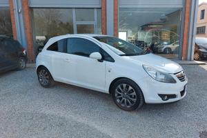 Opel Corsa 1.2 80CV 3 porte GPL- UNICO PROPRIETARI