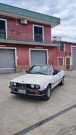 BMW 320i E30 cabrio 
