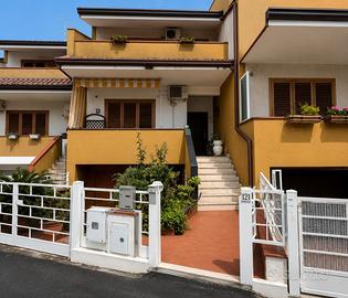 Asta - Villa a Schiera - S.G.la Punta