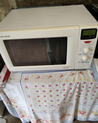 Microonde Sharp R-772
