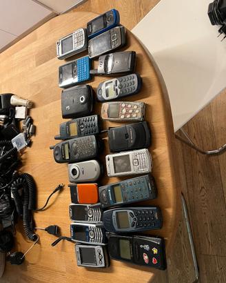 20 telefonini vintage