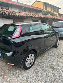 Fiat punto 1.2 neopatentato