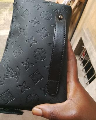 Pochette Louis Vuitton Nera Nuova