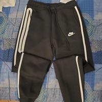 tuta Nike tech ultimo arrivo 