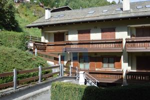 Appartamento di 100 m² con 4 locali e box auto a V