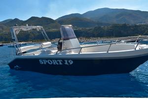 Barca con motore Suzuki 