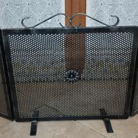 Parascintille ferro battuto per camino con decori