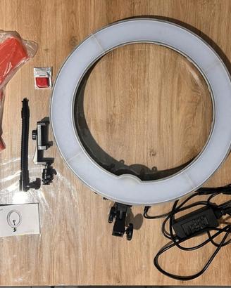 Lampada Kit Ring Light Professionale Neewer RL-18
