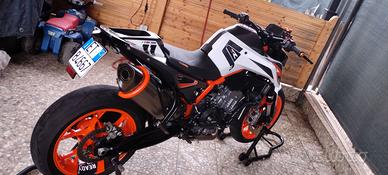 ktm duke 890 r ohlins wp akrapovic