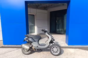 Piaggio Zip SP