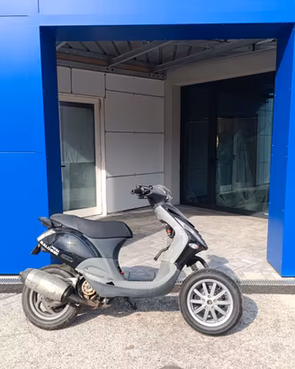 Piaggio Zip SP