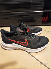 NIKE DOWNSHIFTER
