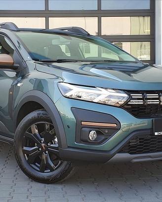 Nuova Dacia Sandero Stepway 2023 in ricambio