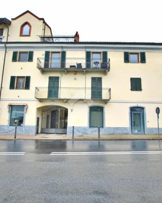 NEGOZIO A VIVERONE