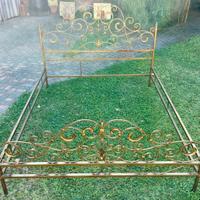letto matrimoniale in ferro battuto