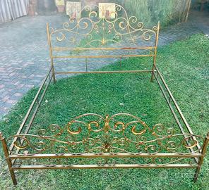 letto matrimoniale in ferro battuto