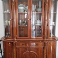 Vetrina in legno