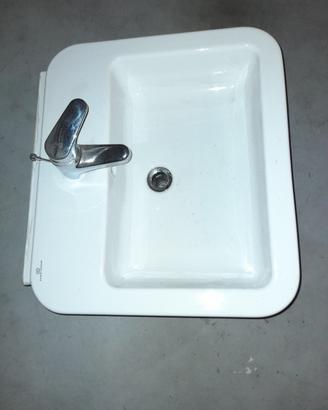 Lavabo piu miscelatore monocomando già installato