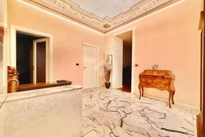 MULTILOCALE A GENOVA