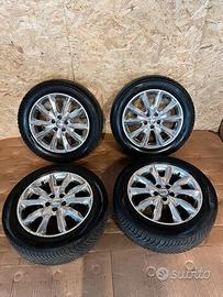 Cerchi in lega con pneumatici Jeep Cherokee