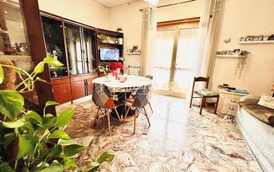 Trilocale centro con 2 balconi abitabili ascensore