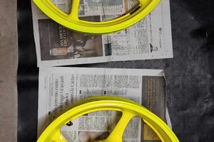 Cerchi giallo fluo yamaha fz8 ABS