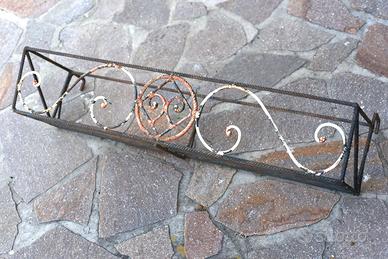 Fioriera portavasi in ferro battuto da giardino