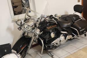 Harley davidson road king1584 