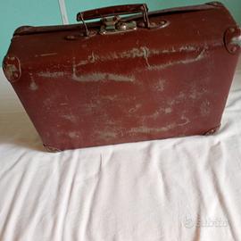 Piccola valigia di cartone anni 50