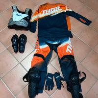 Indumenti e protezioni moto cross