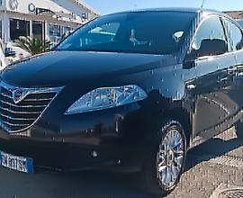 Lancia Ypsilon 0.9 TwinAir 85 CV 5 porte Ecochic S