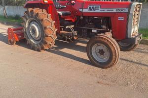 Trattore Massey Ferguson 260