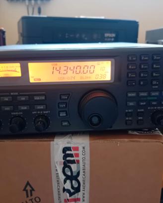 Icom ICR-8500
