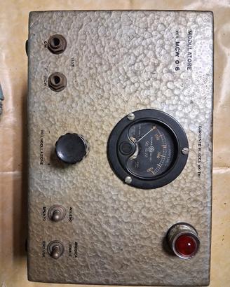 Strumentazione militare radio vintage