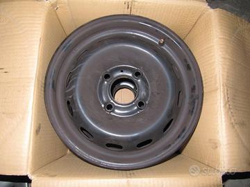 Cerchi in ferro R13 4 fori