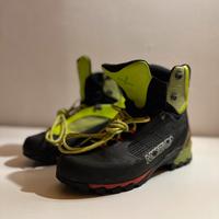 Scarponi MONTURA taglia 42